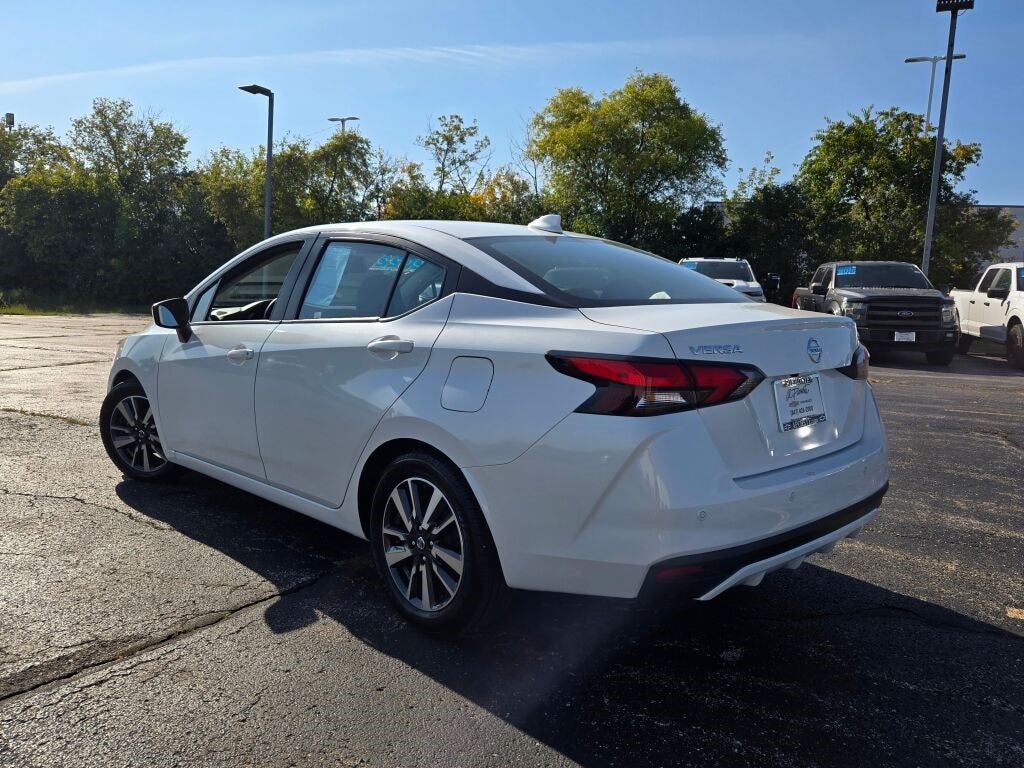 2022 Nissan Versa 1.6 SV
