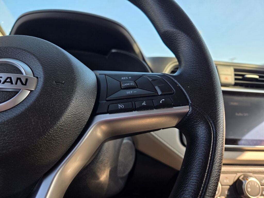 2022 Nissan Versa 1.6 SV