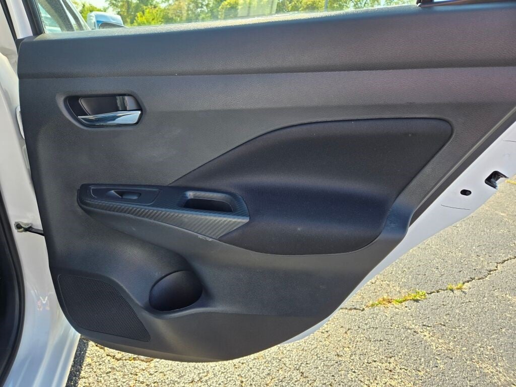 2022 Nissan Versa 1.6 SV