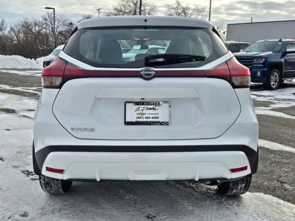 2023 Nissan Kicks S