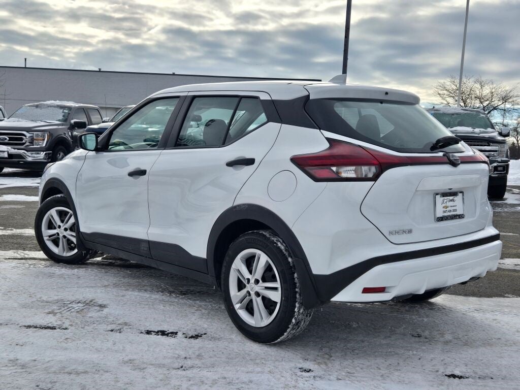 2023 Nissan Kicks S