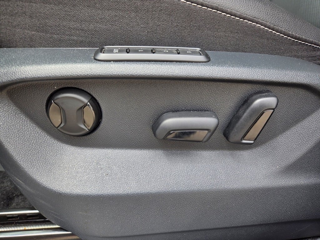 2024 Volkswagen Tiguan 2.0T SEL R-Line