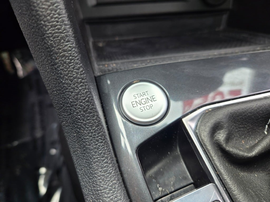 2024 Volkswagen Tiguan 2.0T SEL R-Line