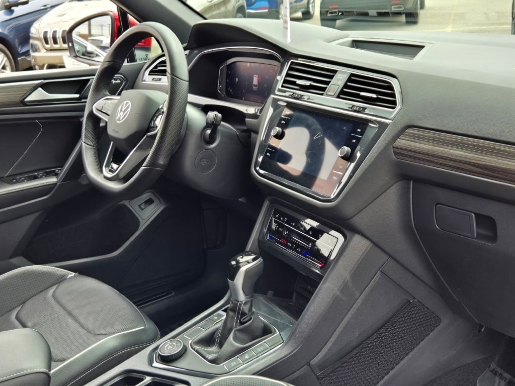 2024 Volkswagen Tiguan 2.0T SEL R-Line