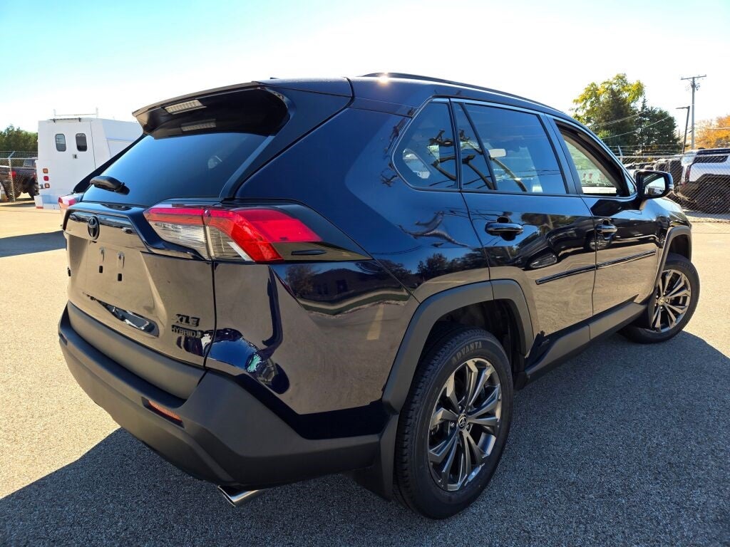 2022 Toyota RAV4 Hybrid XLE Premium