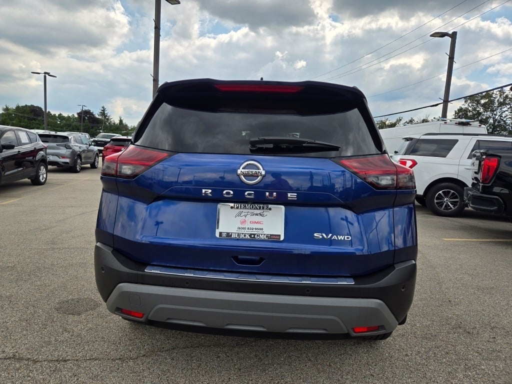 2021 Nissan Rogue SV