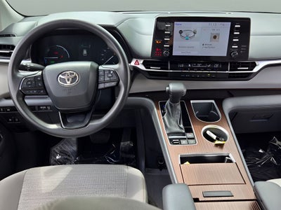 2023 Toyota Sienna LE 8 Passenger