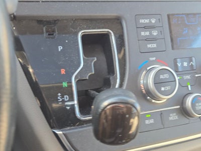 2019 Toyota Sienna XLE 8 Passenger