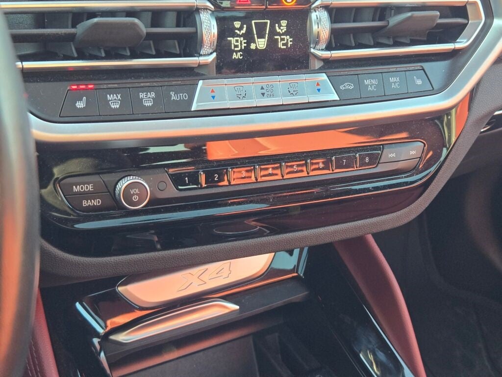 2022 BMW X4 xDrive30i