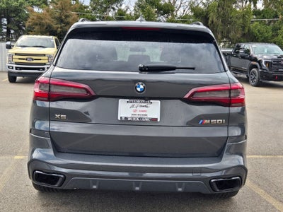 2022 BMW X5 M50i