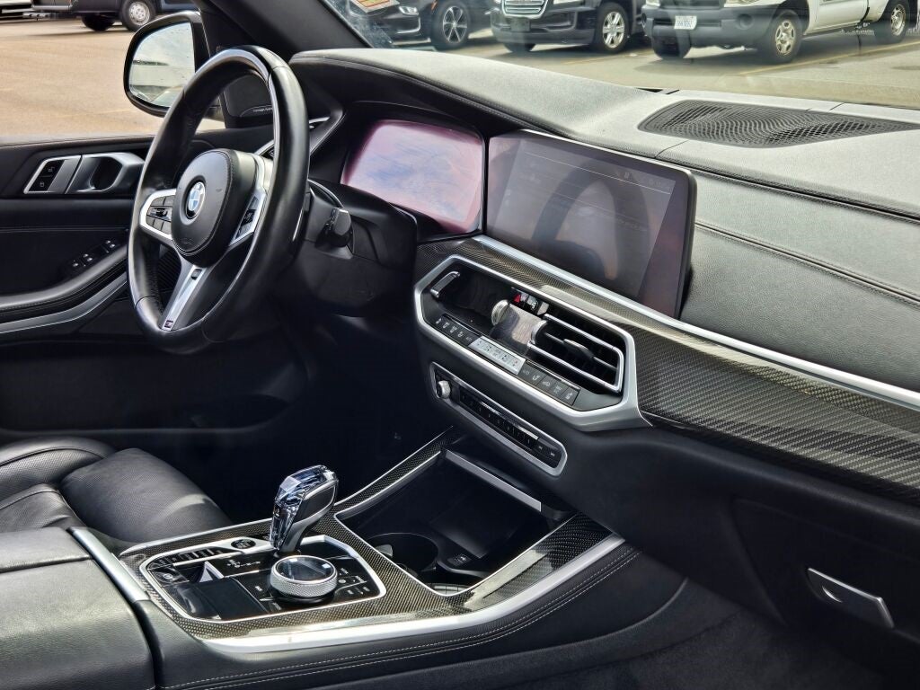 2022 BMW X5 M50i