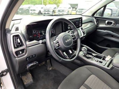2023 Kia Sorento LX