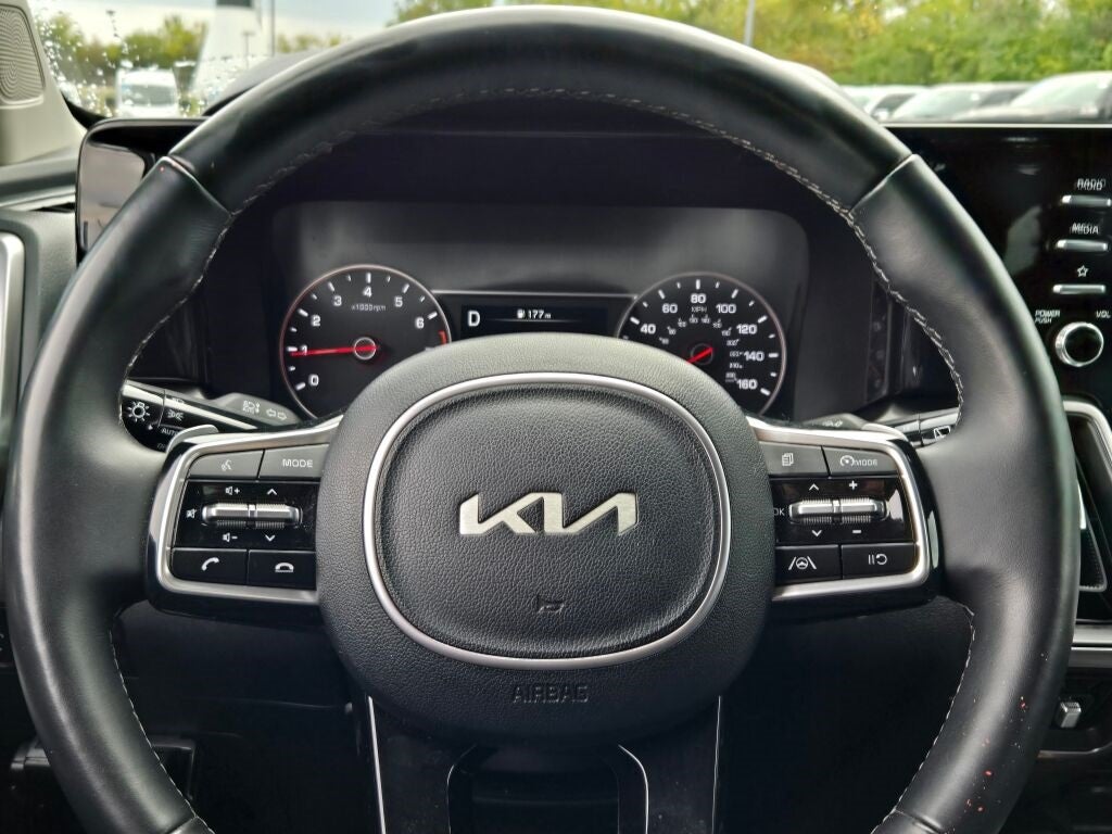 2023 Kia Sorento LX