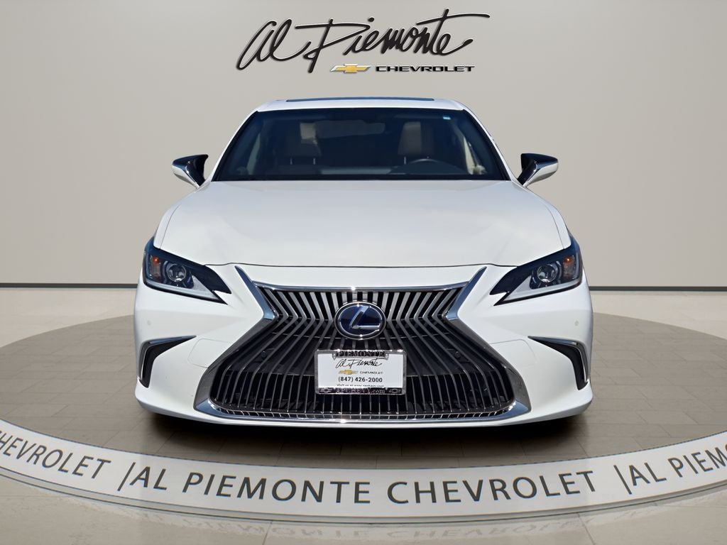 2019 Lexus ES 300h Luxury