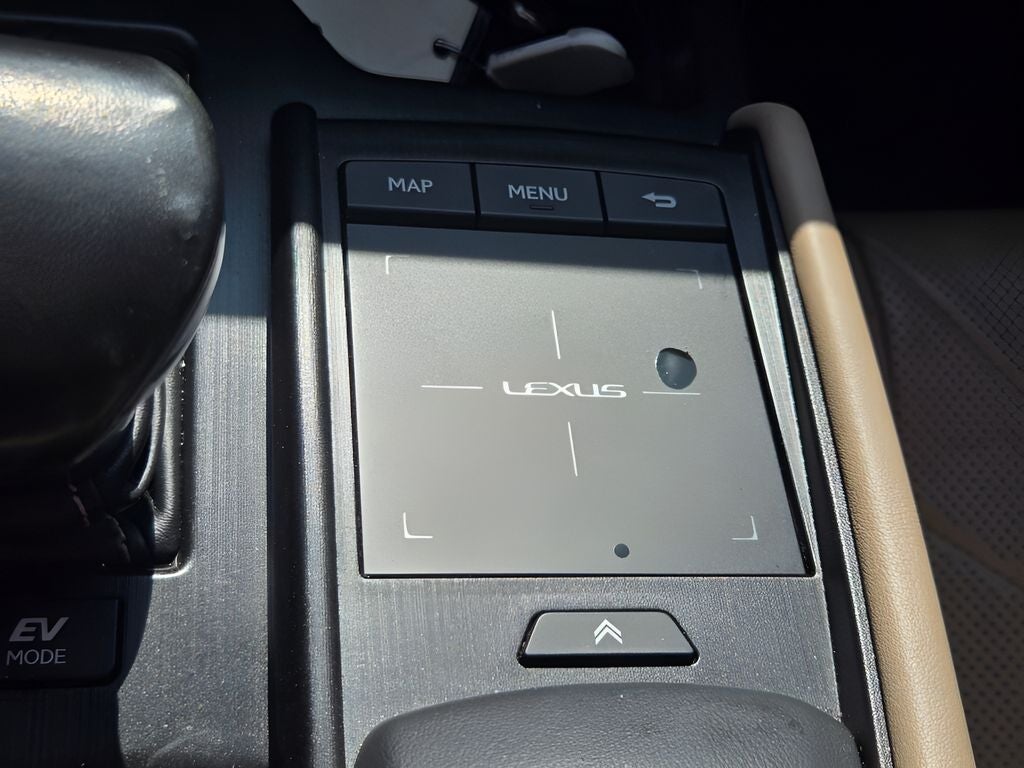2019 Lexus ES 300h Luxury