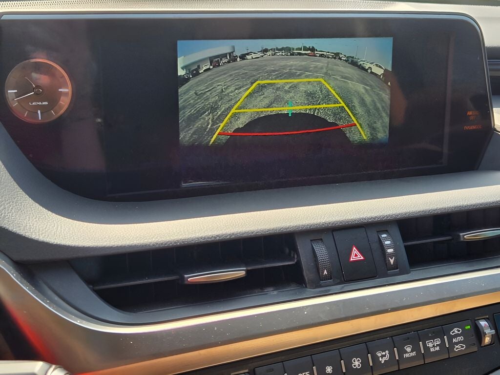 2019 Lexus ES 300h Luxury
