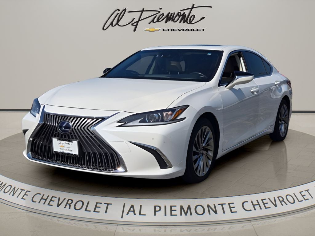 2019 Lexus ES 300h Luxury