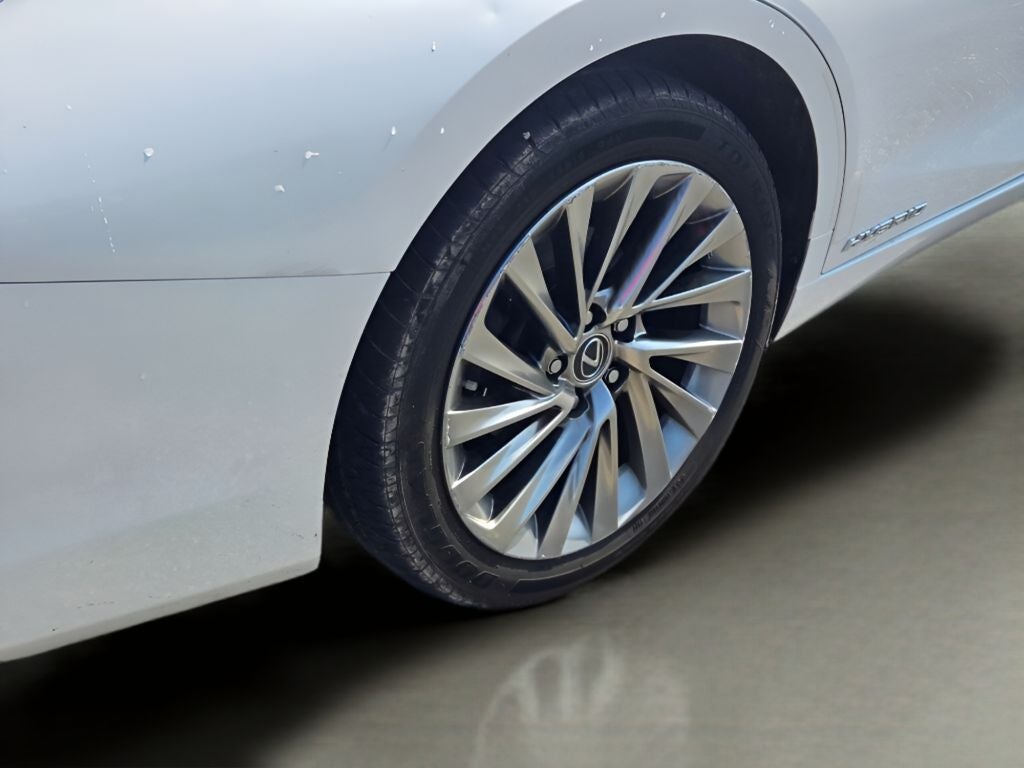 2019 Lexus ES 300h Luxury