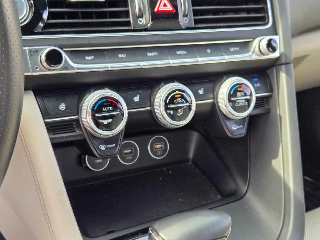 2023 Genesis G70 2.0T