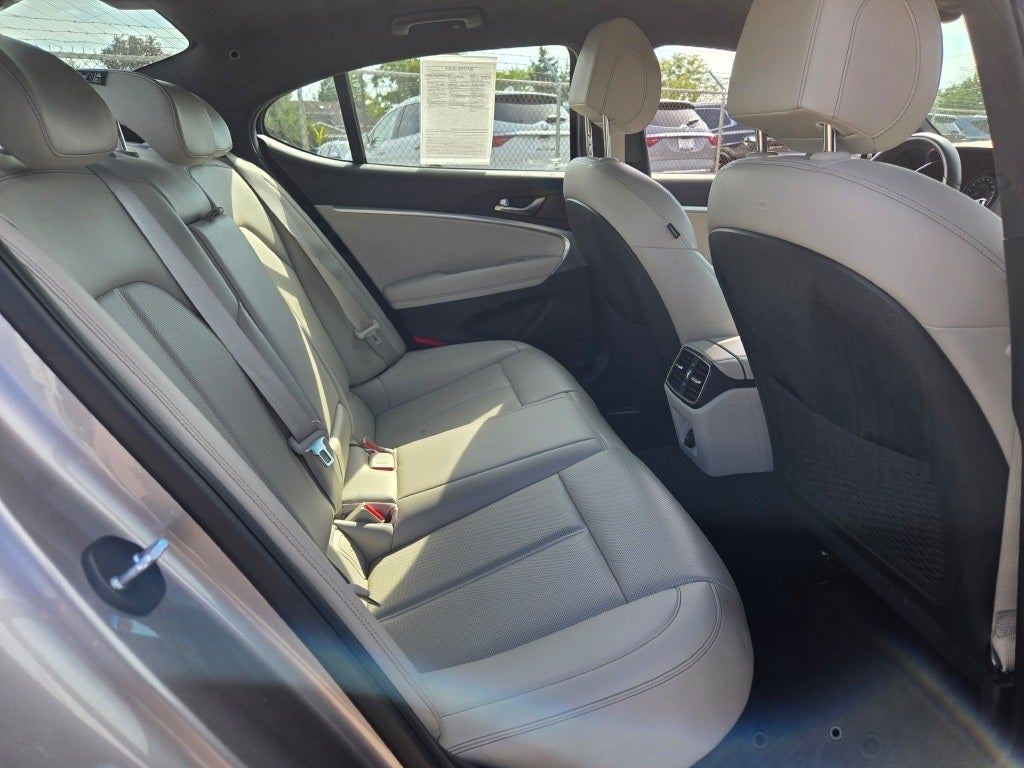 2023 Genesis G70 2.0T