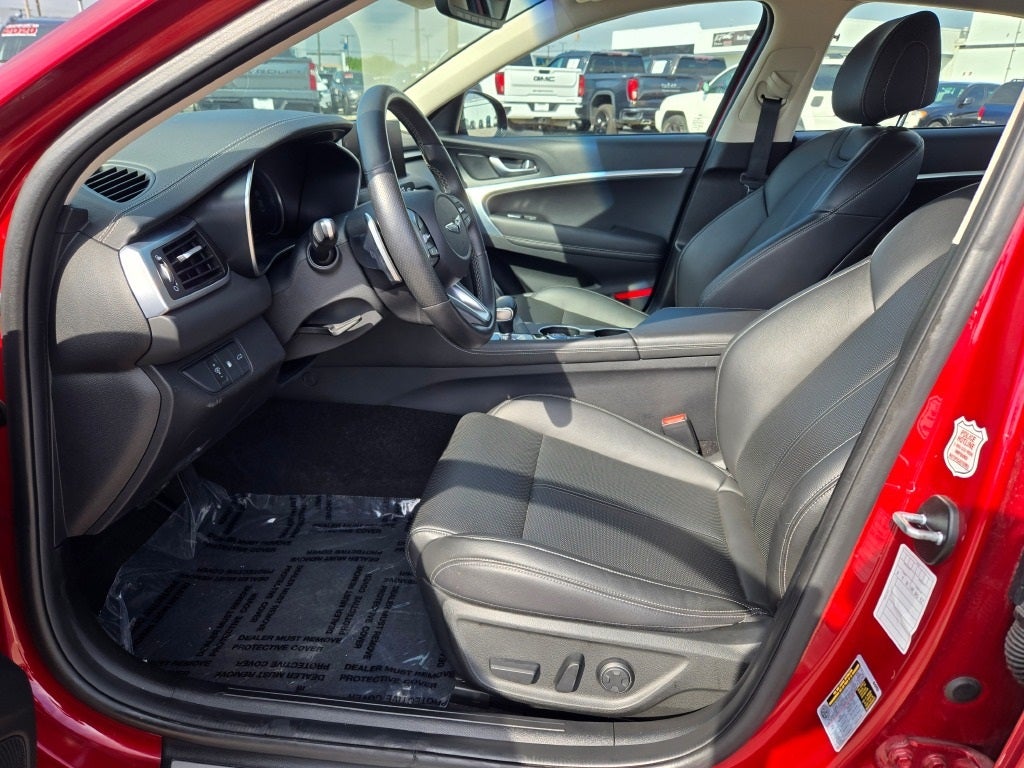 2023 Genesis G70 2.0T