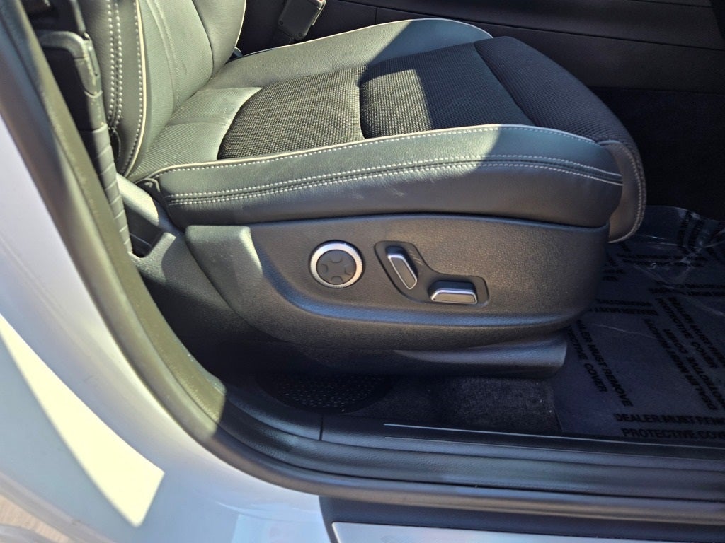 2022 Genesis GV70 2.5T Sport Prestige