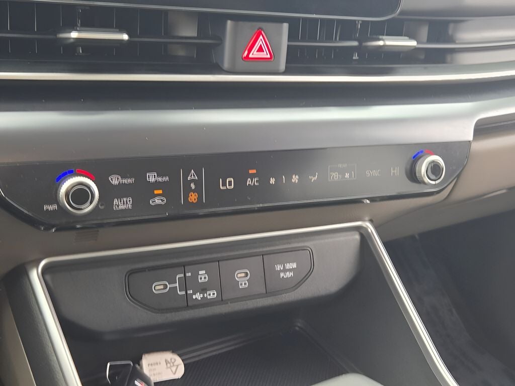 2025 Kia Carnival LXS