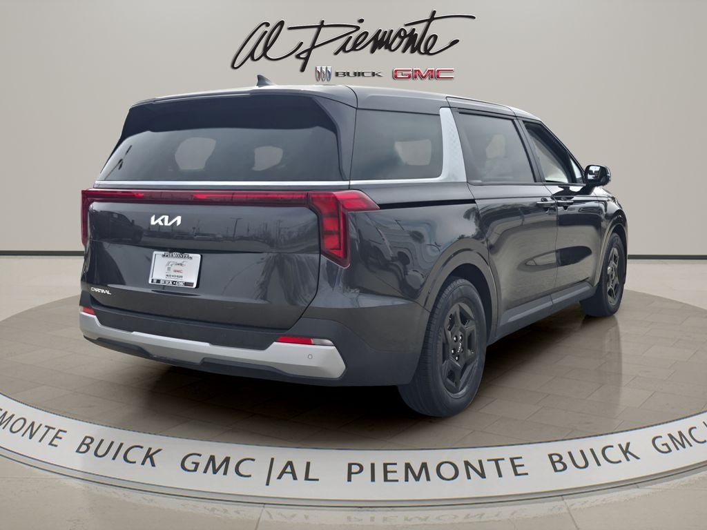 2025 Kia Carnival LXS