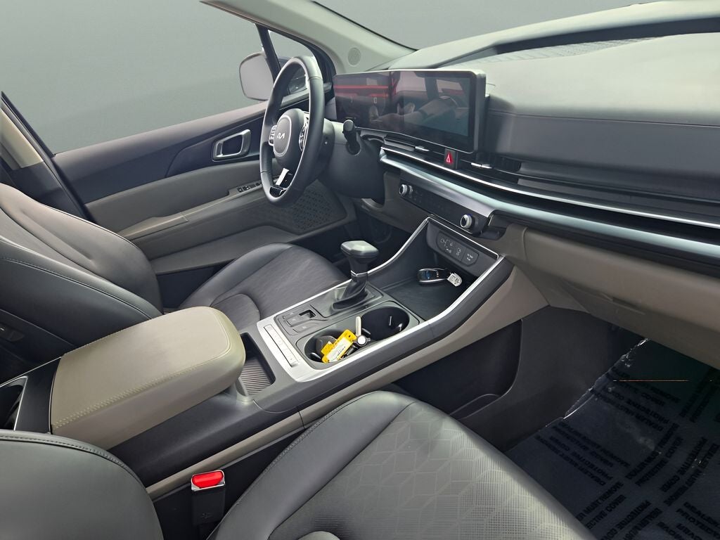 2025 Kia Carnival LXS