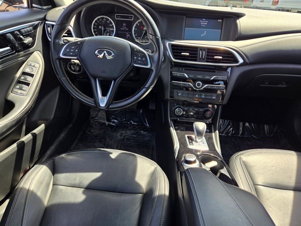 2018 INFINITI QX30 Premium
