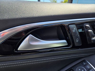 2018 INFINITI QX30 Premium