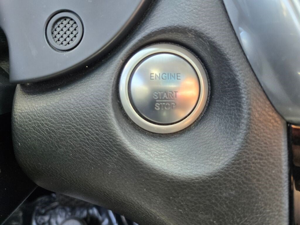 2018 INFINITI QX30 Premium