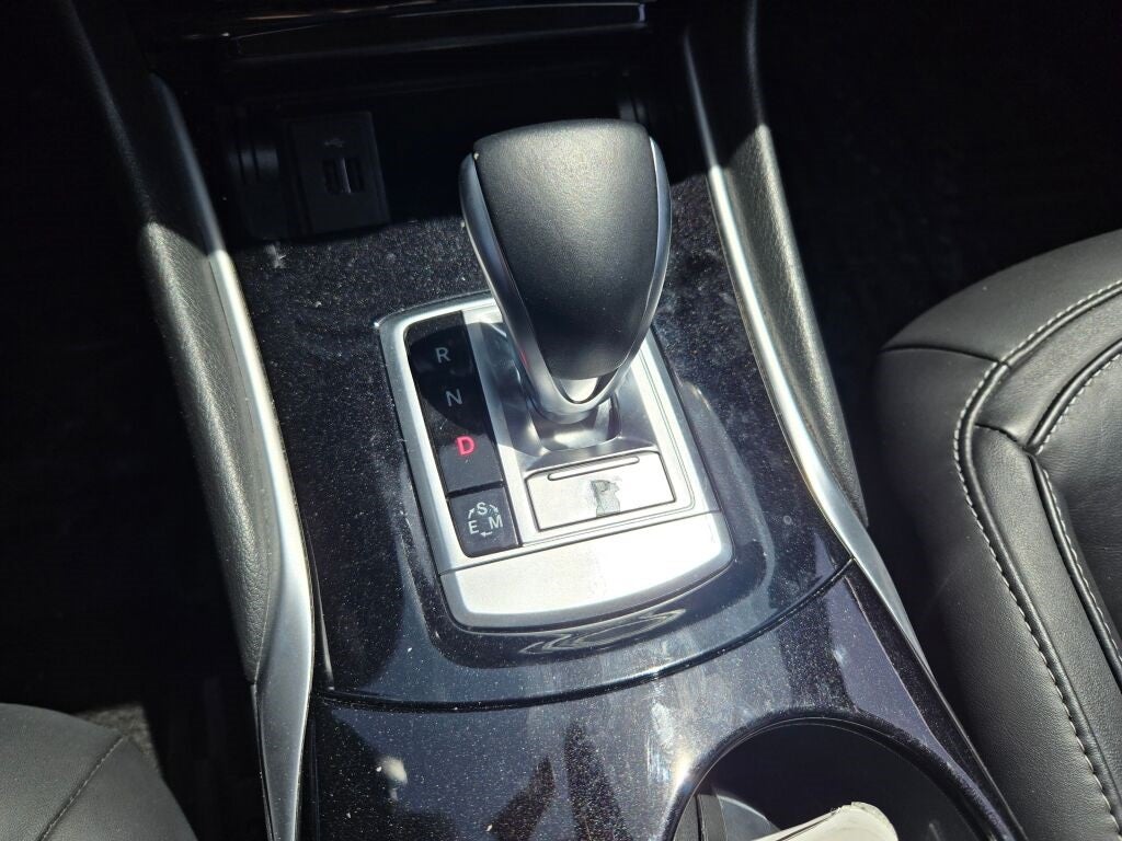 2018 INFINITI QX30 Premium