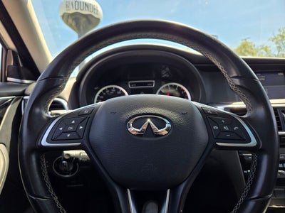 2018 INFINITI QX30 Premium