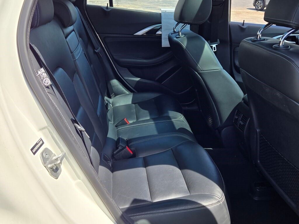 2018 INFINITI QX30 Premium