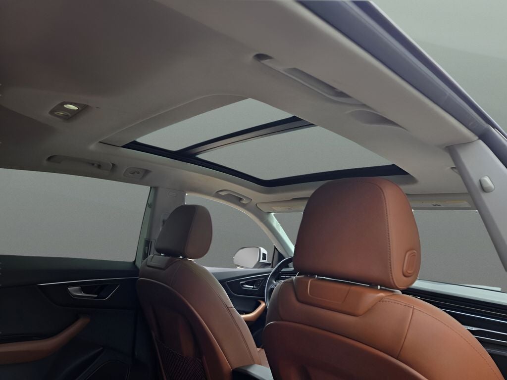 2022 Audi Q8 55 Premium Plus quattro