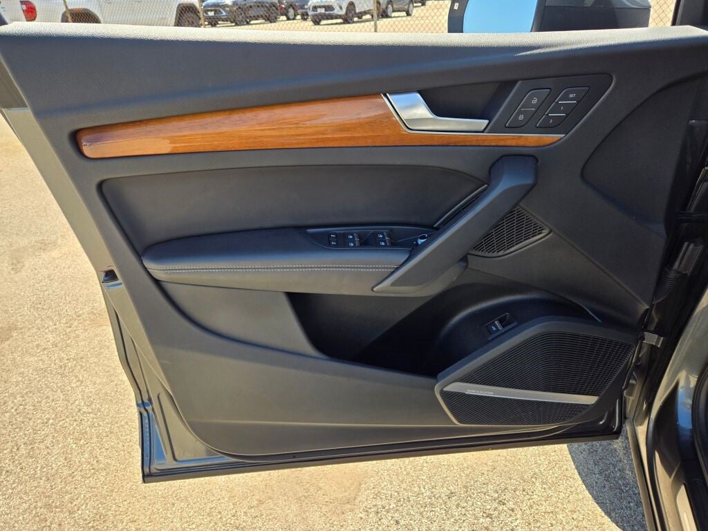 2023 Audi Q5 45 S line Premium Plus quattro