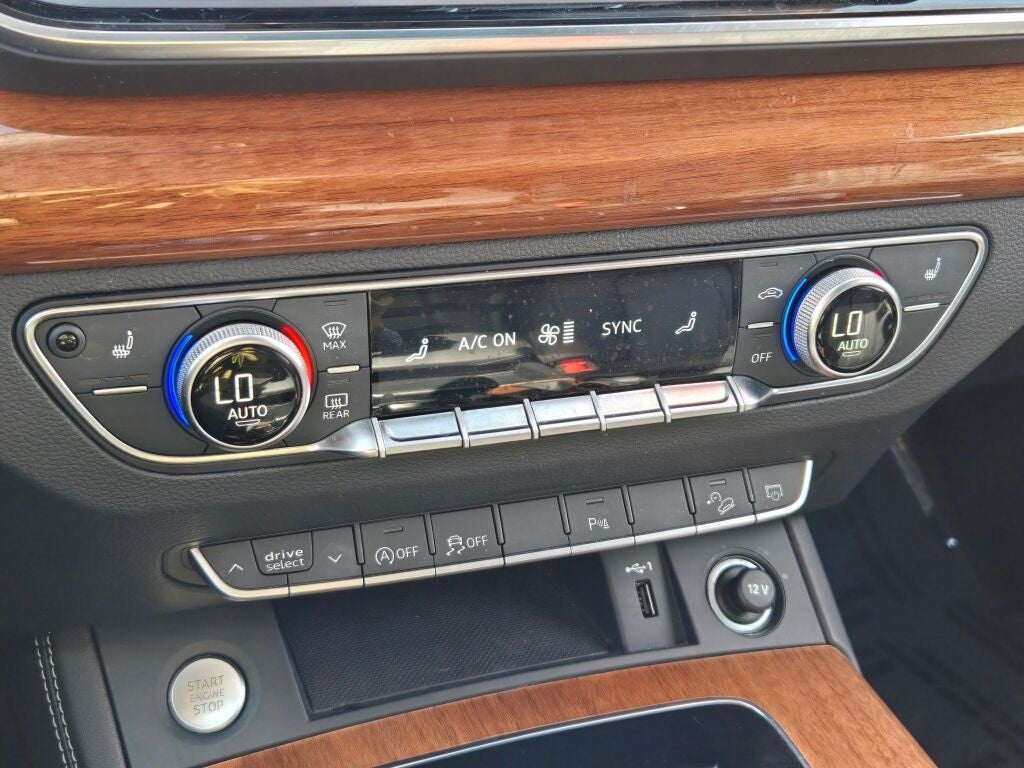 2023 Audi Q5 45 S line Premium Plus quattro