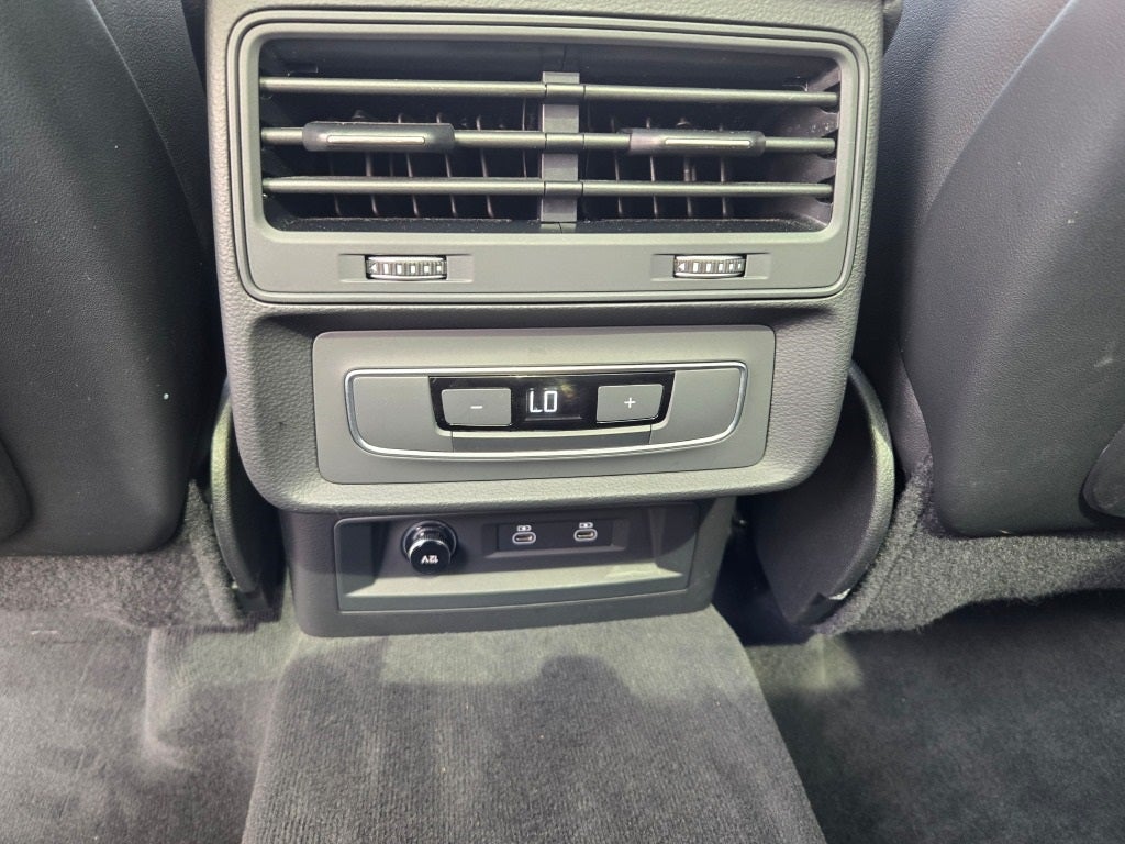 2022 Audi Q7 55 Premium Plus quattro