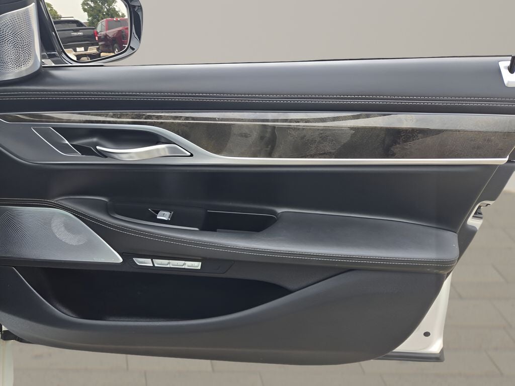 2018 BMW 7 Series 740e xDrive iPerformance