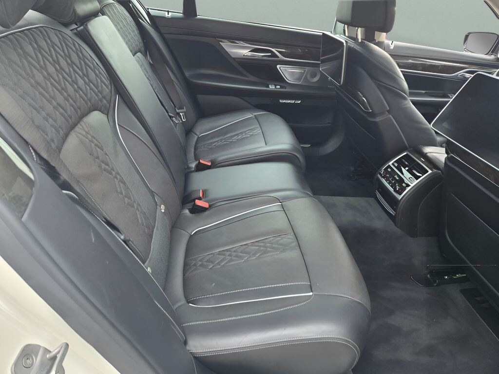 2018 BMW 7 Series 740e xDrive iPerformance