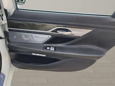 2018 BMW 7 Series 740e xDrive iPerformance