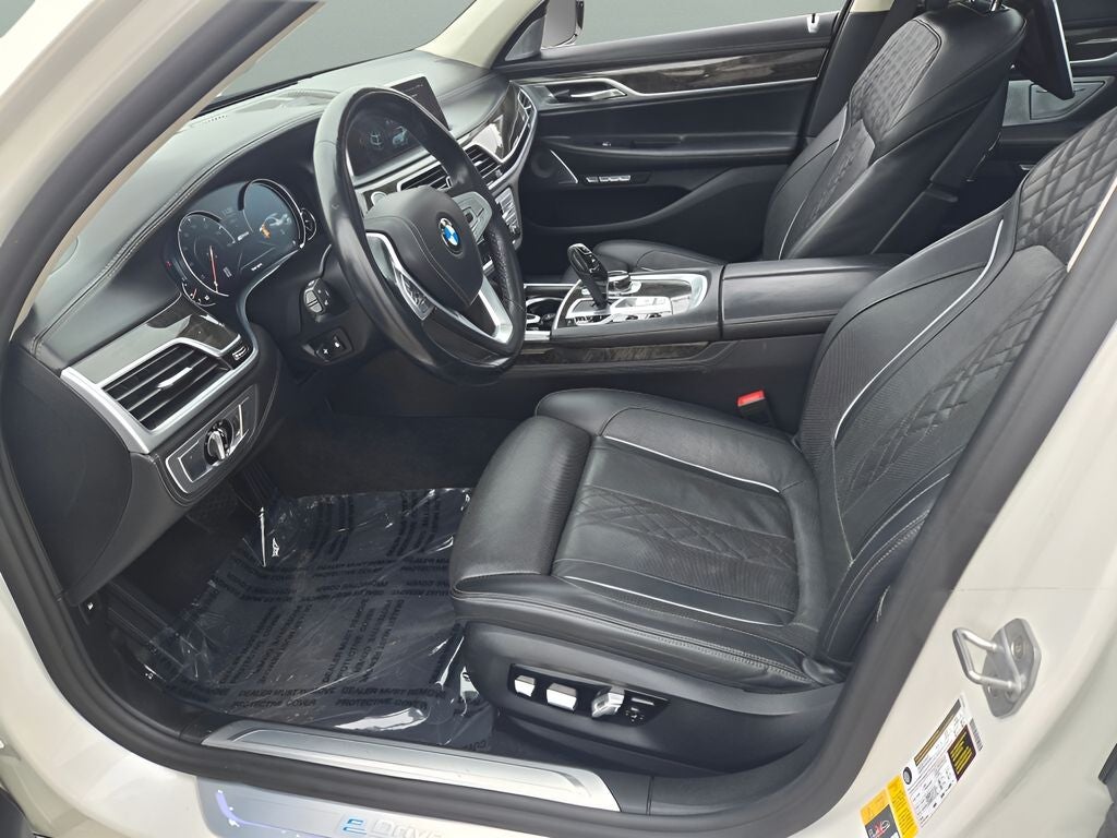 2018 BMW 7 Series 740e xDrive iPerformance