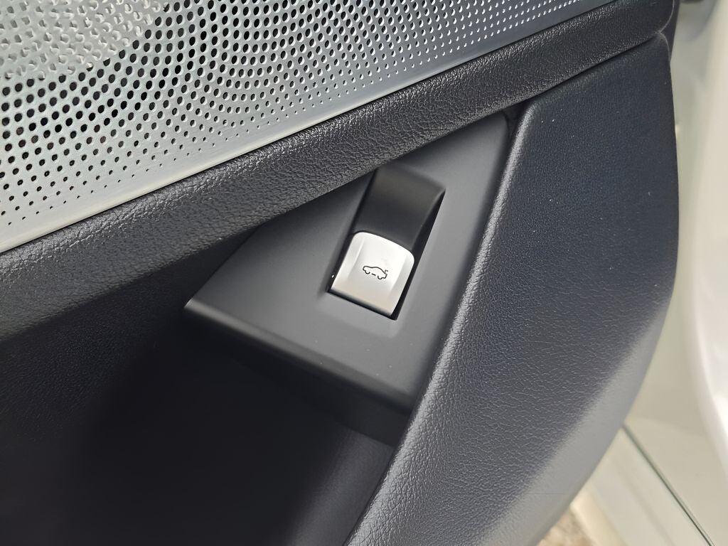 2018 BMW 7 Series 740e xDrive iPerformance
