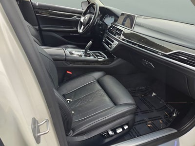 2018 BMW 7 Series 740e xDrive iPerformance