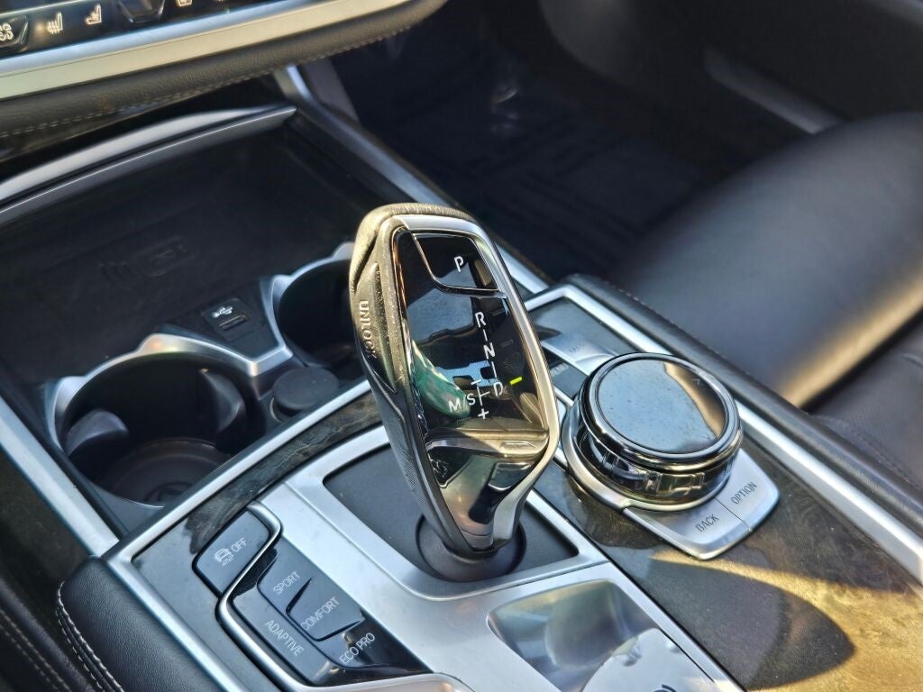 2020 BMW 7 Series 740i