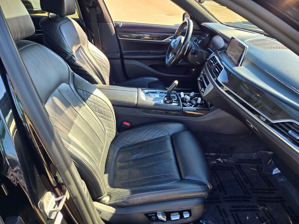 2020 BMW 7 Series 740i