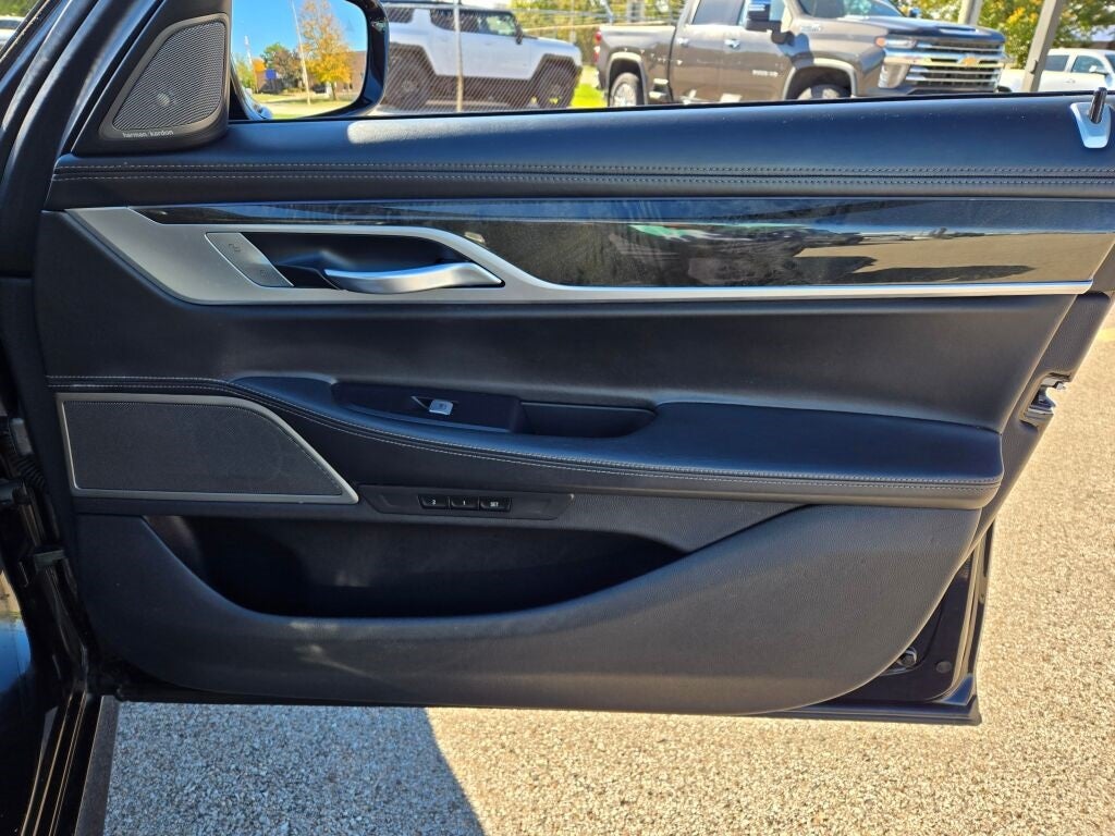 2020 BMW 7 Series 740i