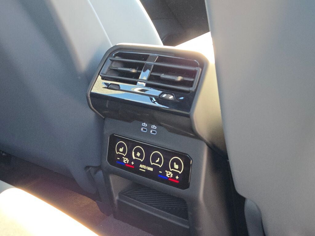 2026 BMW i5 xDrive40