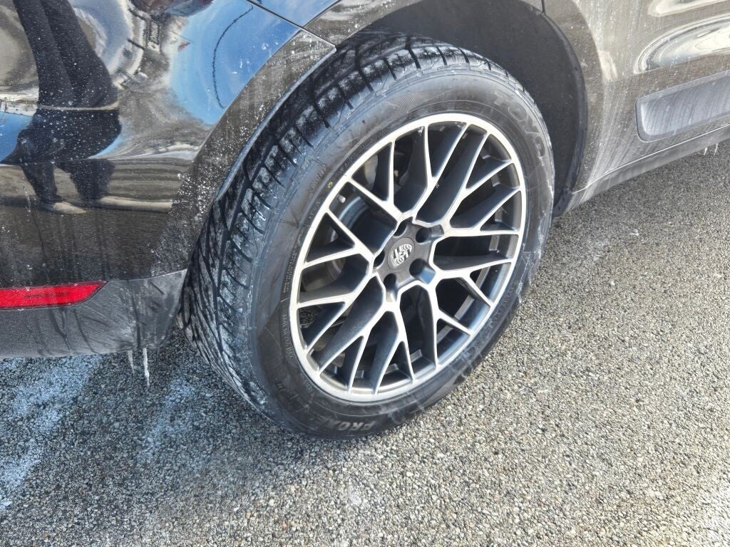 2018 Porsche Macan Base